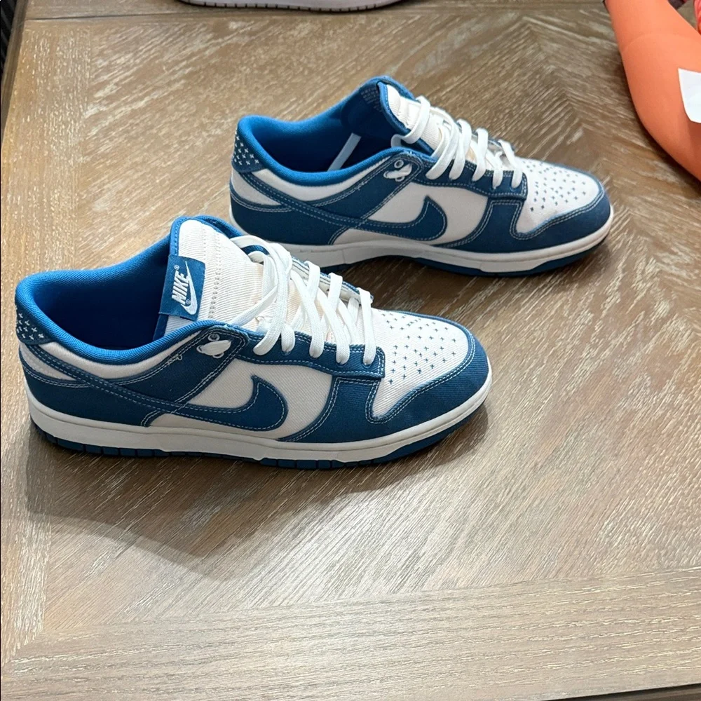 Nike Blue and White Athletic Shoes - Picture 5 of 6